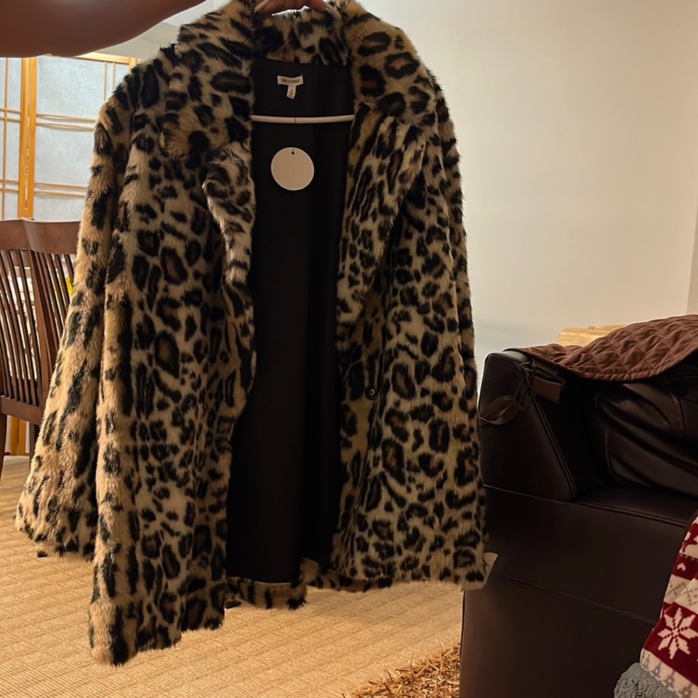 Leopard coat